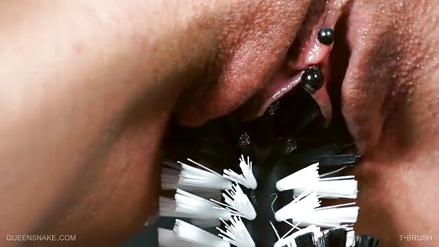 所有者のきれいな剃ったお尻ホモ楽勝最初のハードファック av 女性 用 無料