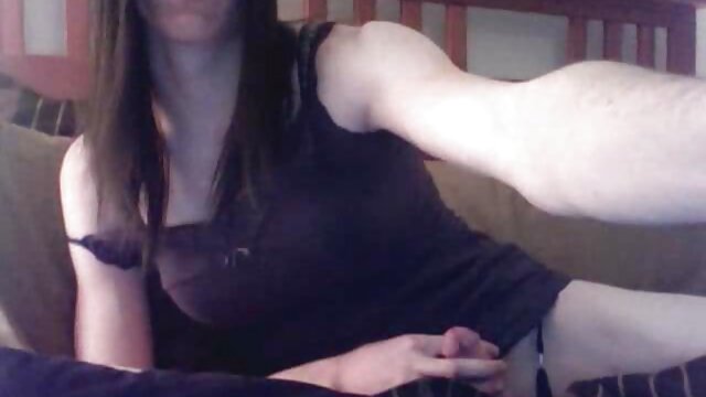 自然の中で男と非常に素晴らしいセックスをしている三姉妹 アダルト 女性 用 無料 動画