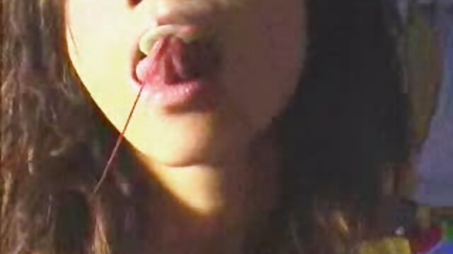 時間はマッサージのために男とお尻でファックします。 女性 用 えろ 動画