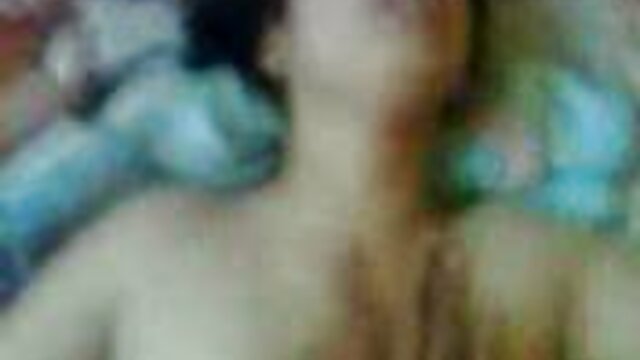 チェコの女の子18歳は、電車の中で男に美味しいフェラチオハメ撮りをします av 無料 女性 用