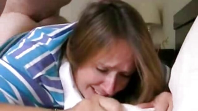 ゲイの筋肉は建設現場で引退し、積極的に羊飼いのセックスをしています アダルト 無料 女性 専用