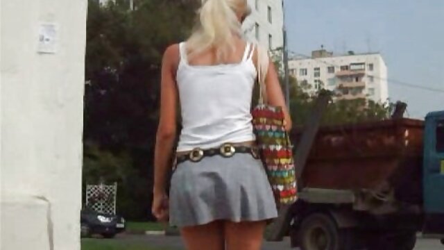 ロシアのカップル18歳spitsのキッチン 無料 女性 用 動画